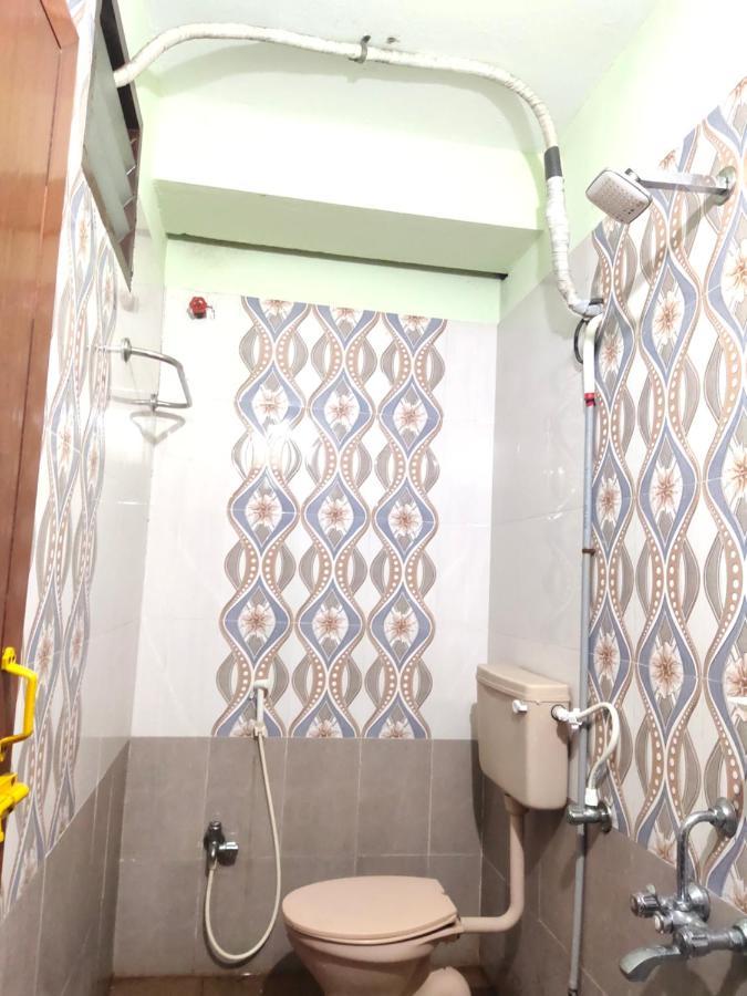 J J Residency Hotel Pondicherry Exterior foto